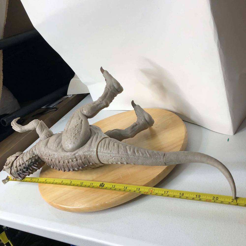 Mattel Jurassic World Indominus Rex Toy 21 in Camouflage N Battle Light Up 2022 - Picture 10 of 16